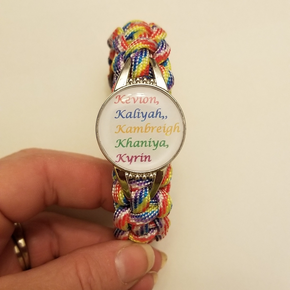 Personalized handcrafted paracord items